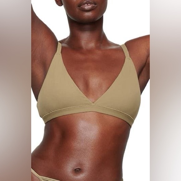 Skims Fits Everybody Triangle Bralette - Khaki - Picture 8 of 10